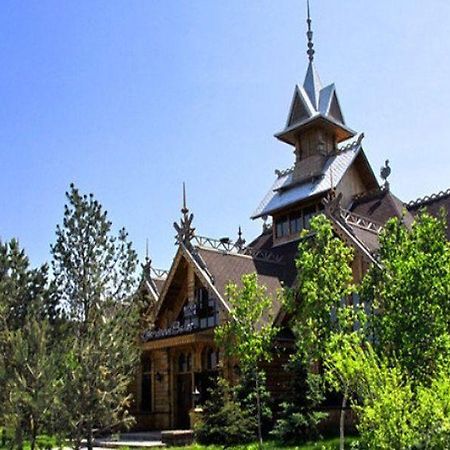 Harbin Volga Manor Hotel Buitenkant foto